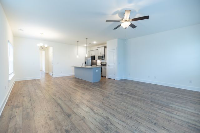 1050 Sweetleaf Dr, Franklin, TN 37064