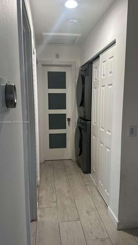 6633 NW 178th Ter, Hialeah, FL 33015