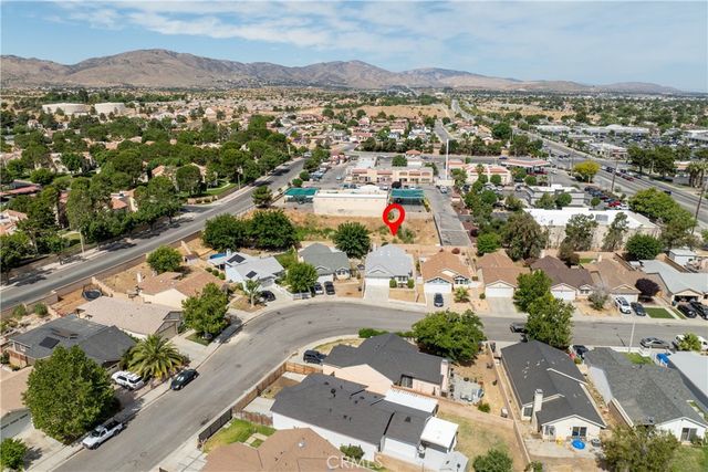 37137 26th Street E, Palmdale, CA 93550