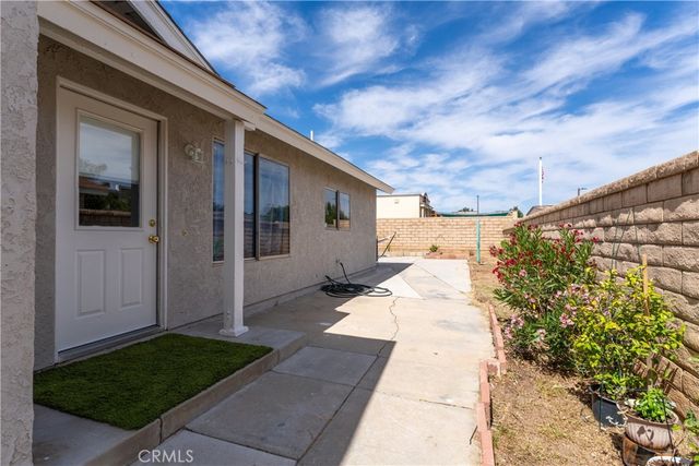 37137 26th Street E, Palmdale, CA 93550