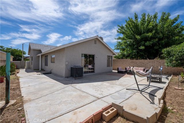 37137 26th Street E, Palmdale, CA 93550