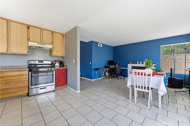37137 26th Street E, Palmdale, CA 93550
