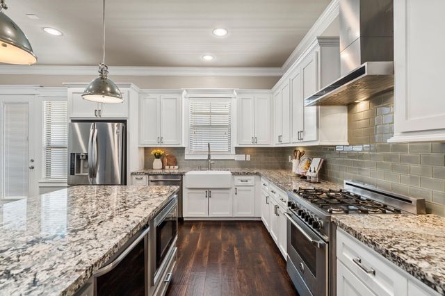516 W 24th Street, Houston, TX 77008