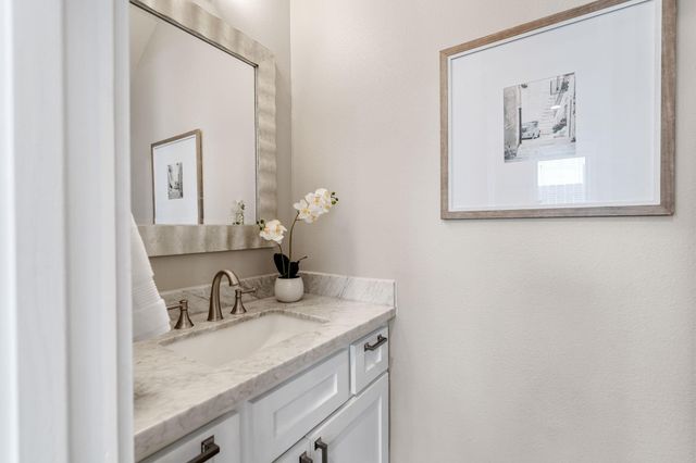 516 W 24th Street, Houston, TX 77008