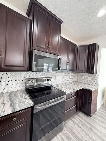 8127 Bushclover Drive, Tipp City, OH 45371