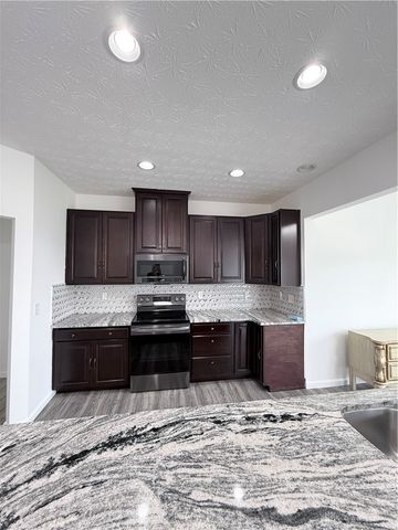 8127 Bushclover Drive, Tipp City, OH 45371