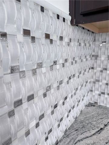 8127 Bushclover Drive, Tipp City, OH 45371