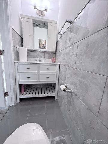 8127 Bushclover Drive, Tipp City, OH 45371