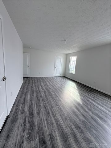 8127 Bushclover Drive, Tipp City, OH 45371