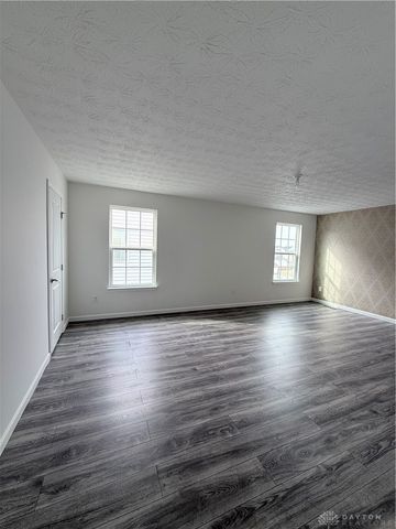 8127 Bushclover Drive, Tipp City, OH 45371