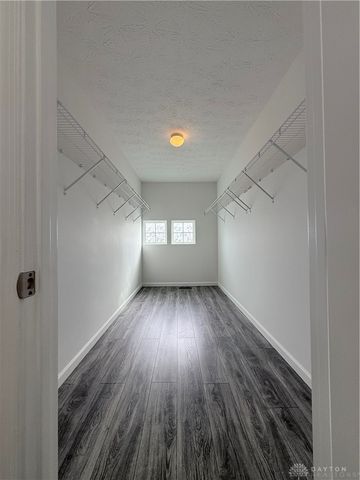 8127 Bushclover Drive, Tipp City, OH 45371