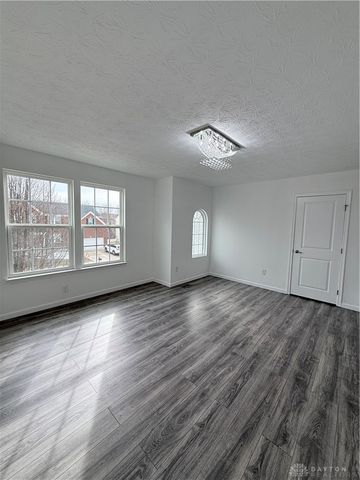 8127 Bushclover Drive, Tipp City, OH 45371