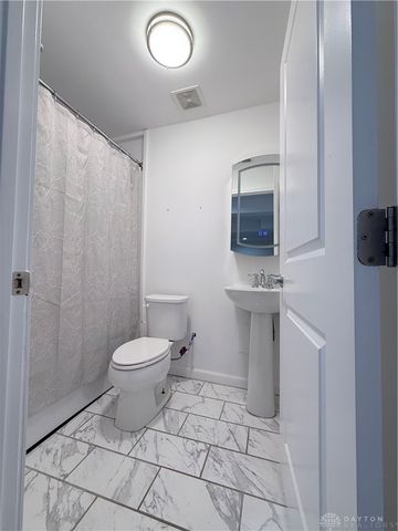 8127 Bushclover Drive, Tipp City, OH 45371