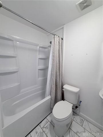 8127 Bushclover Drive, Tipp City, OH 45371