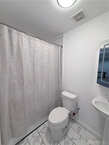 8127 Bushclover Drive, Tipp City, OH 45371