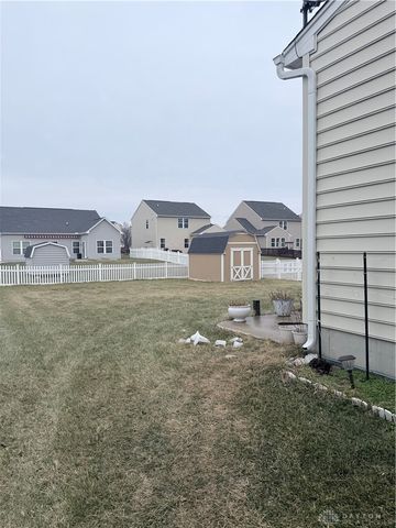 8127 Bushclover Drive, Tipp City, OH 45371