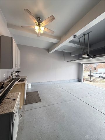 8127 Bushclover Drive, Tipp City, OH 45371