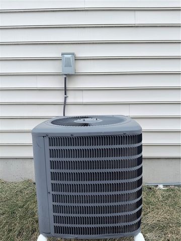 8127 Bushclover Drive, Tipp City, OH 45371