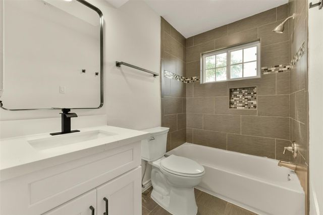 3727 Thursa Lane, Friendswood, TX 77546