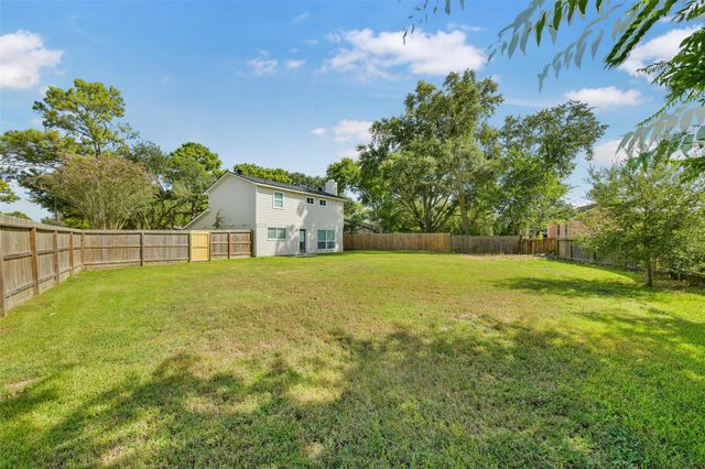 3727 Thursa Lane, Friendswood, TX 77546