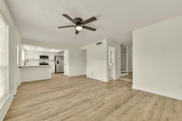 3727 Thursa Lane, Friendswood, TX 77546