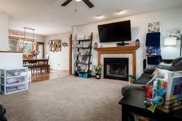 4771 Alexandra Lane, Machesney Park, IL 61115