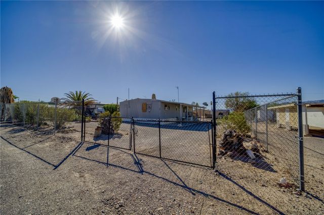 4604 Linden Drive, Topock, AZ 86436