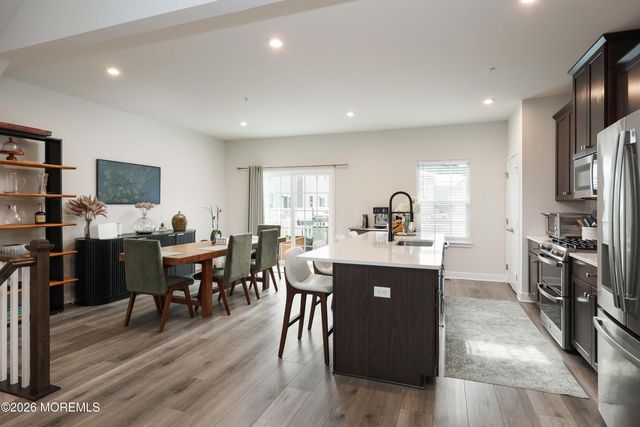 72 Anchor Way 272, Cliffwood, NJ 07721