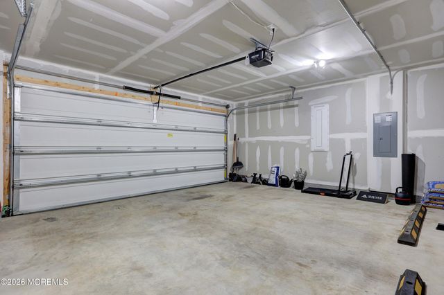 72 Anchor Way 272, Cliffwood, NJ 07721