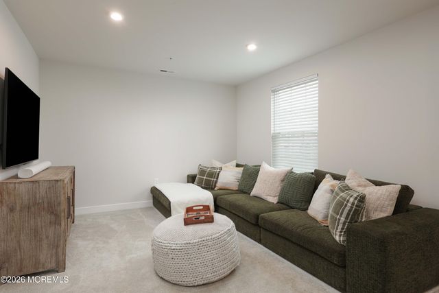 72 Anchor Way 272, Cliffwood, NJ 07721