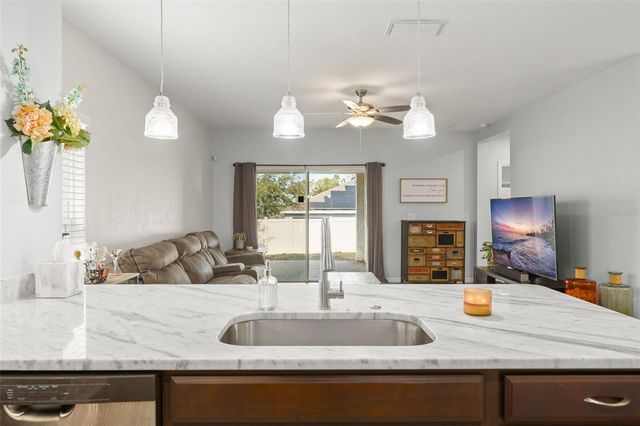 9685 EARLY LOOP, Groveland, FL 34736