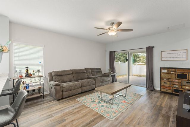 9685 EARLY LOOP, Groveland, FL 34736