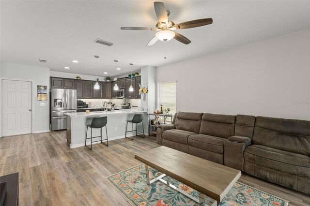 9685 EARLY LOOP, Groveland, FL 34736