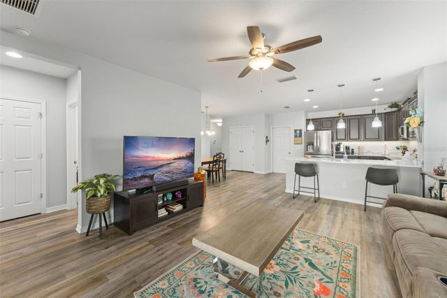 9685 EARLY LOOP, Groveland, FL 34736