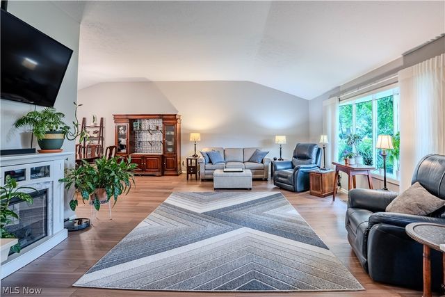 27563 Hemlock Drive, Westlake, OH 44145