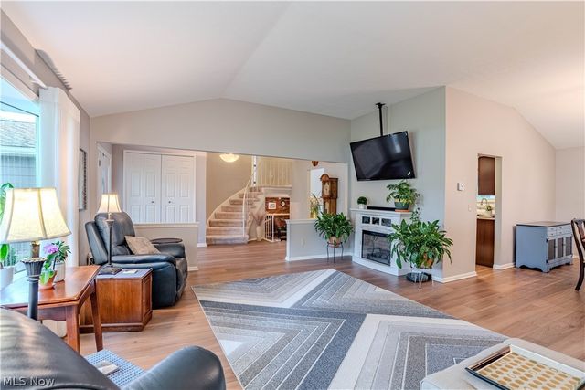27563 Hemlock Drive, Westlake, OH 44145