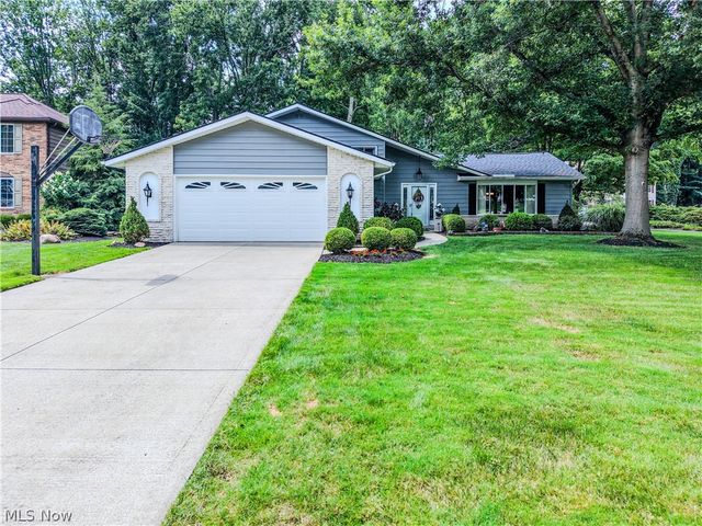 27563 Hemlock Drive, Westlake, OH 44145