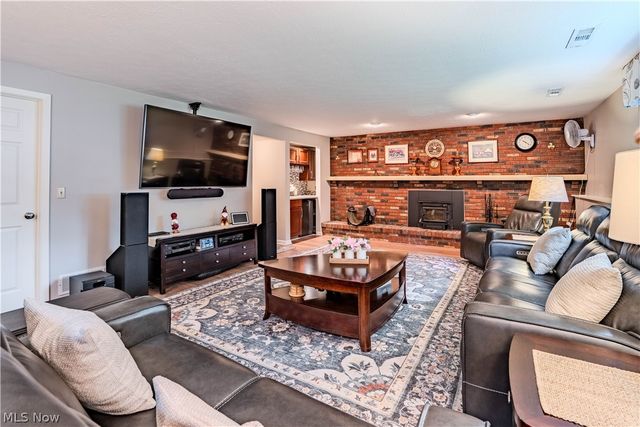 27563 Hemlock Drive, Westlake, OH 44145