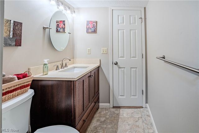 27563 Hemlock Drive, Westlake, OH 44145