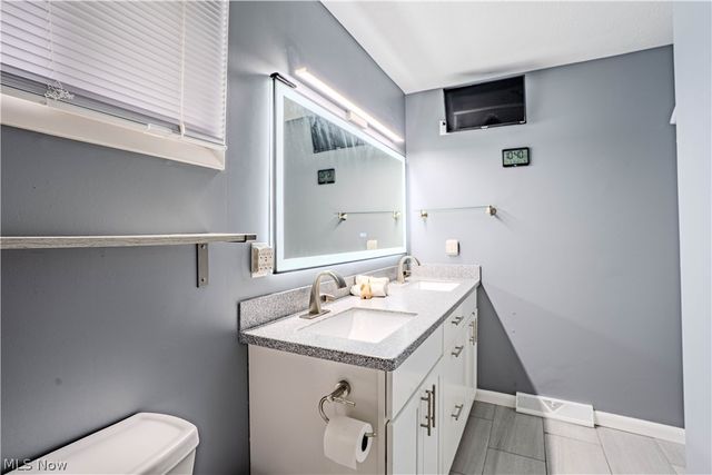 27563 Hemlock Drive, Westlake, OH 44145