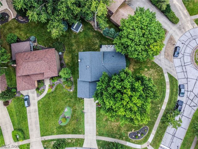 27563 Hemlock Drive, Westlake, OH 44145