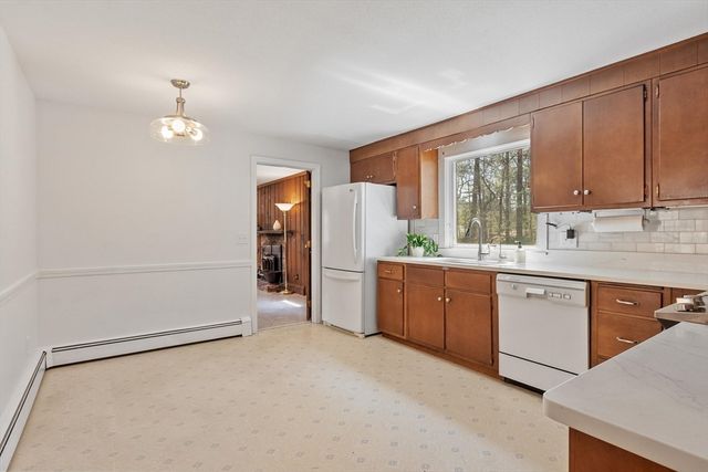 14 Minot Avenue, Acton, MA 01720