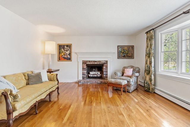 14 Minot Avenue, Acton, MA 01720