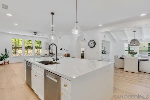 7778 Tierra Tesoro, San Diego, CA 92127