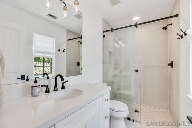 7778 Tierra Tesoro, San Diego, CA 92127