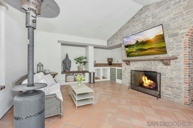 7778 Tierra Tesoro, San Diego, CA 92127