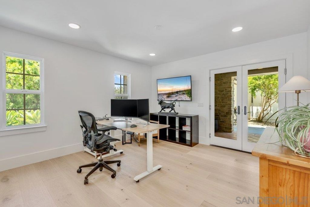 Image 18 of property listing at 7778 Tierra Tesoro, San Diego, CA 92127