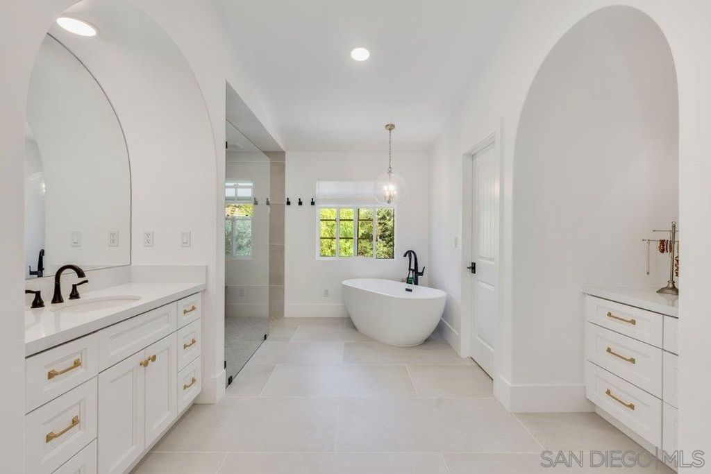 Image 25 of property listing at 7778 Tierra Tesoro, San Diego, CA 92127