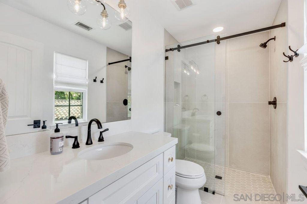 Image 34 of property listing at 7778 Tierra Tesoro, San Diego, CA 92127