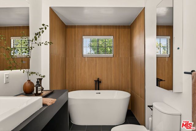 456 Lincoln Boulevard, Santa Monica, CA 90402